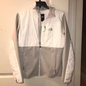 LG White North Face Light Coat